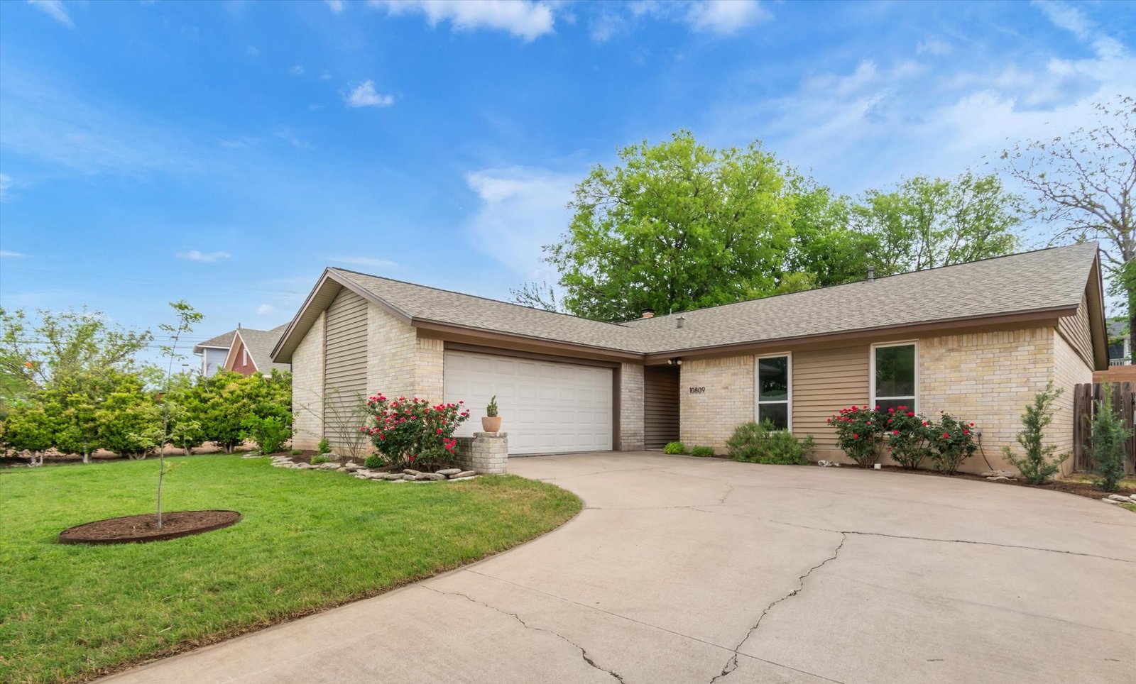 North Austin home for sale &mdash; 10809 Parkfield Drive, Austin TX 78758