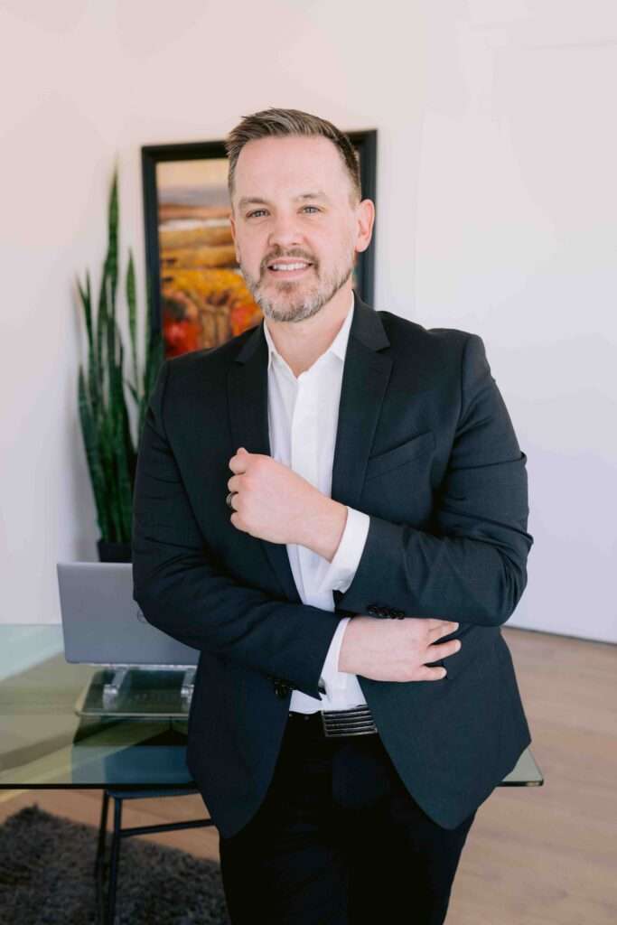 Timothy Powles - Real estate agent