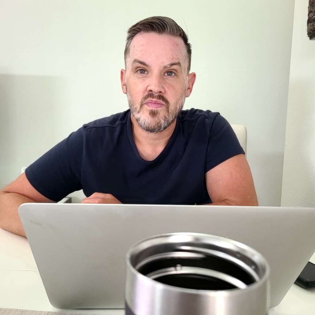 Timothy Powles - Real estate agent