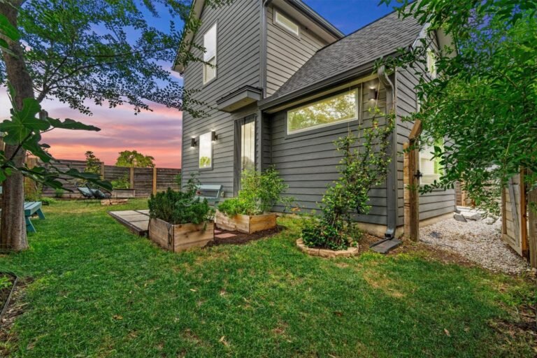 5006 Lott Avenue Unit B, East Austin — seller representation