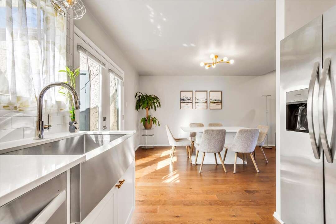 Kitchen and dining area open concept