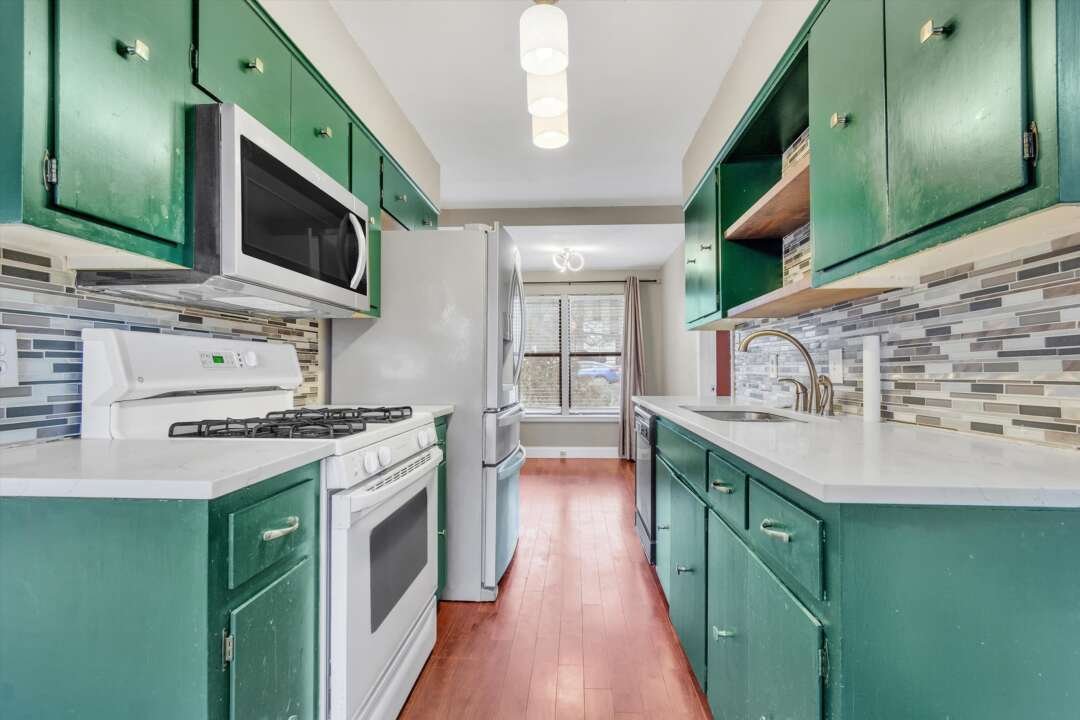 Front exterior of 2503 Audubon Place in Parker Lane, Austin Texas