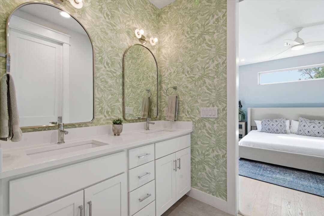 Primary bath dual vanity