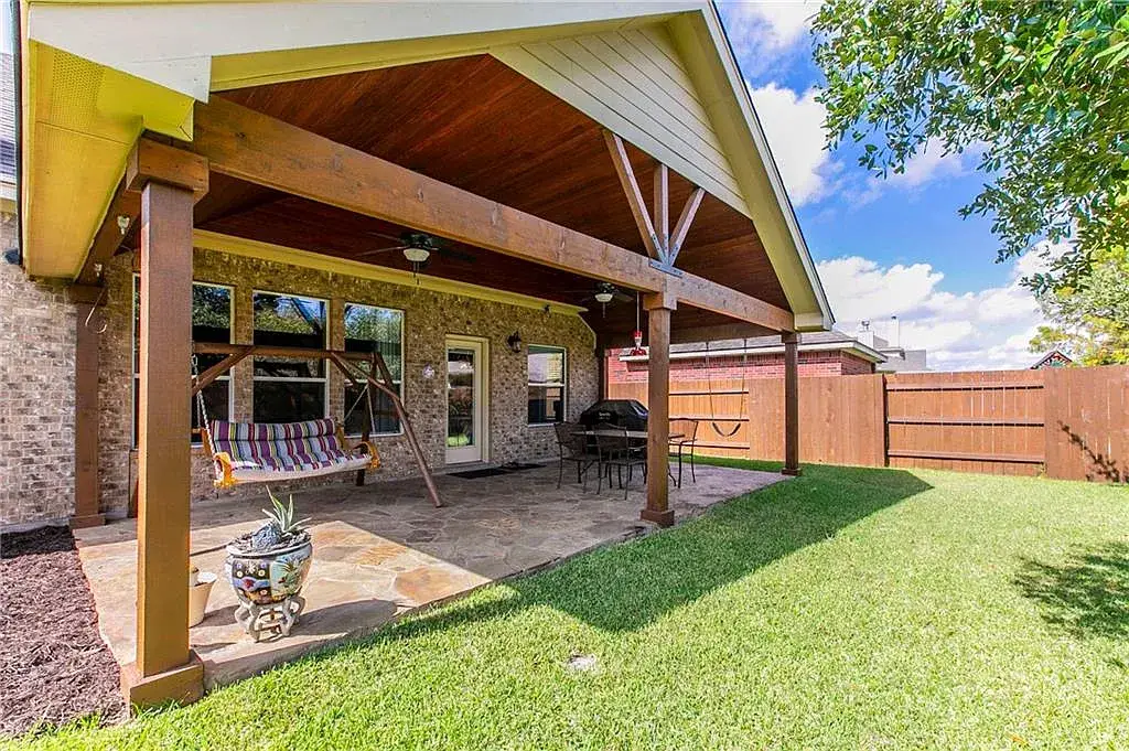 Backyard at 13817 Glen Mark Dr