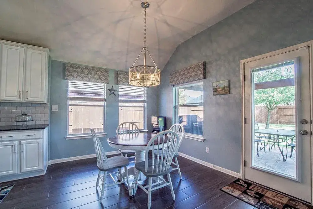 Eat-in kitchen at 13817 Glen Mark Dr
