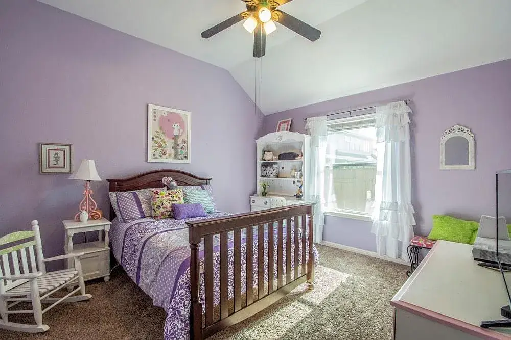 Guest bedroom at 13817 Glen Mark Dr