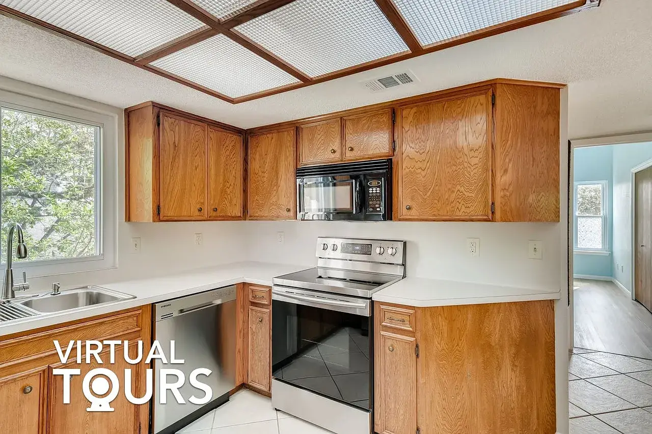 Kitchen to bedroom