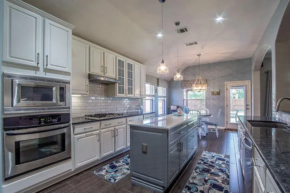 Kitchen at 13817 Glen Mark Dr