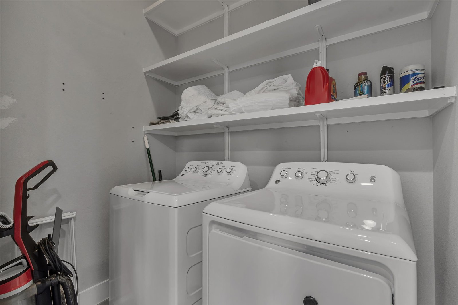 Laundry Room — 3010 East 18½ St