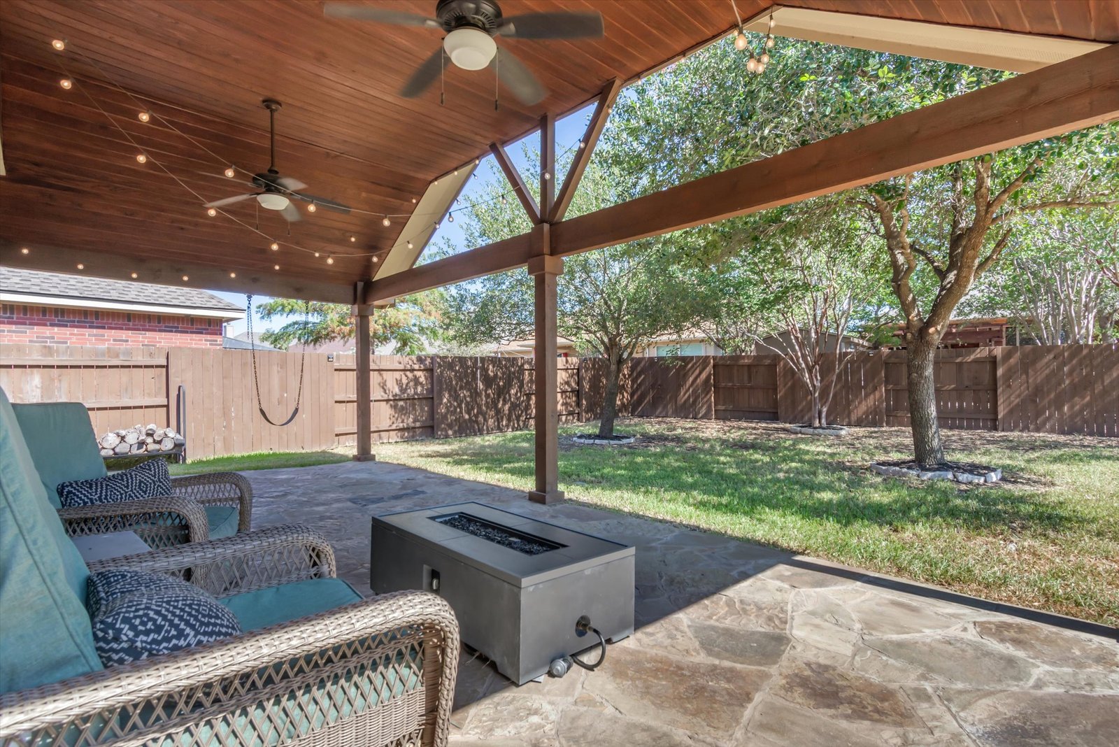 Covered Patio at 13817 Glen Mark Dr